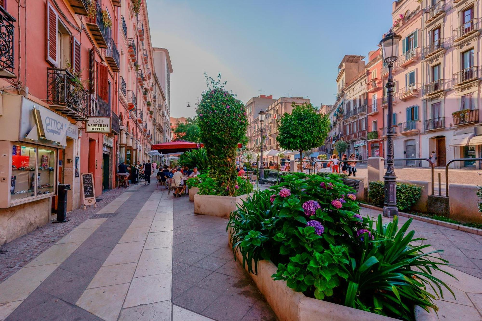 Crossroad Four - Locazione Turistica Bed & Breakfast Cagliari Exterior photo